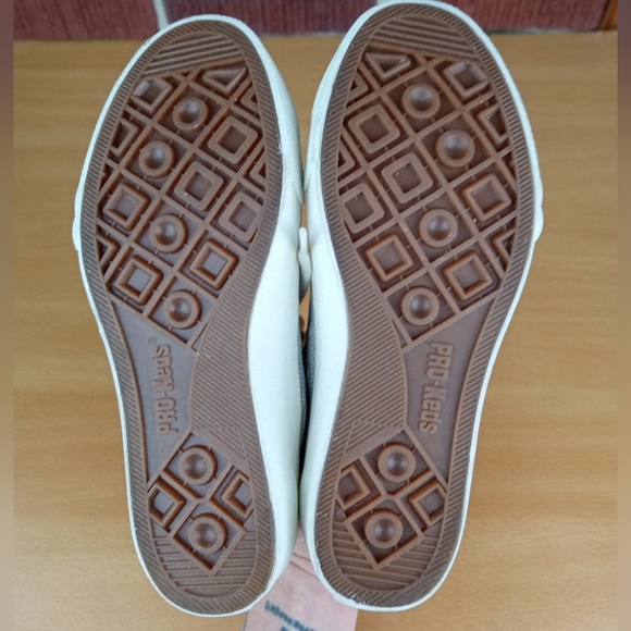 NWT PRO-Keds Royal Lo Perf Tie-Dye Suede in Blue Fog - Picture 7 of 8